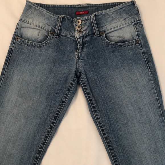 NOT FOR SALE-looking for Guess. Low rise boot cut with a wide waist band. 2006? - Picture 2 of 6